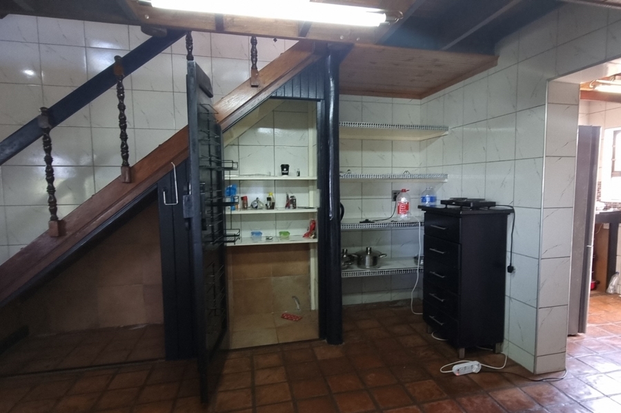 4 Bedroom Property for Sale in Sunnyridge Eastern Cape